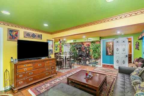 Living - 786 Stoneharbor Ln, Hamilton Township, OH 45039 photo 4 of 4