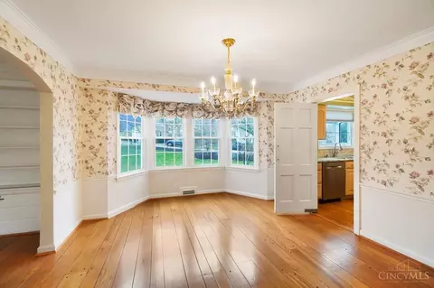Dining - 1331 Hayward Ct, Cincinnati, OH 45208 photo 1 of 2