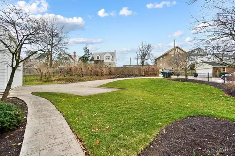 Exterior - 1331 Hayward Ct, Cincinnati, OH 45208 photo 7 of 8