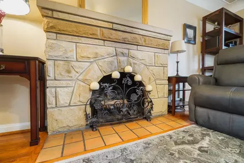 Living - 7249 Silver Crest Dr, Cincinnati, OH 45236 photo 4 of 4