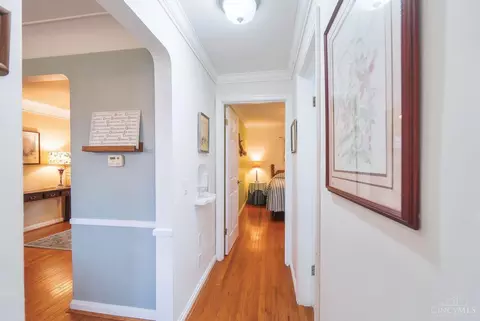 Entry Way - 7249 Silver Crest Dr, Cincinnati, OH 45236 photo 2 of 4
