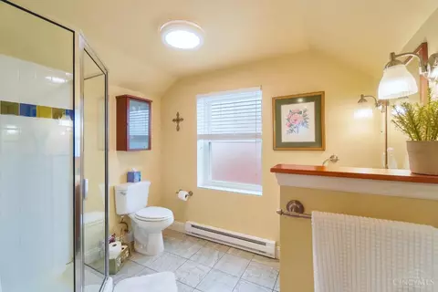 Bath - 7249 Silver Crest Dr, Cincinnati, OH 45236 photo 3 of 4