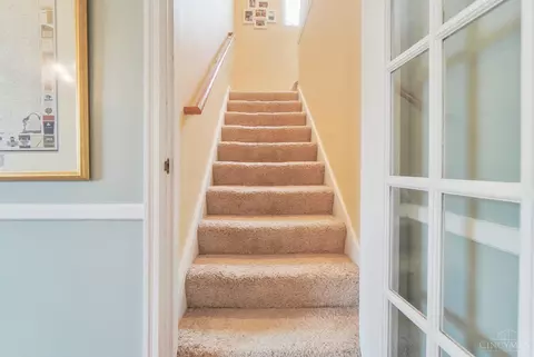 Entry Way - 7249 Silver Crest Dr, Cincinnati, OH 45236 photo 3 of 4