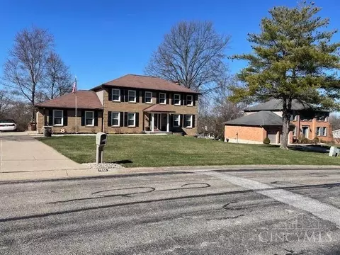 7253 Anderson Woods Dr, Cincinnati, OH 45244