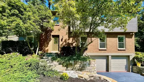 9534 Kemper Rd, Loveland, OH 45140
