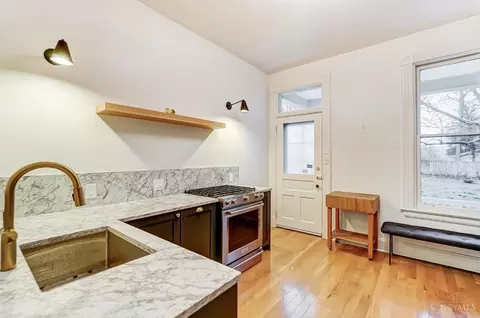 Kitchen - 715 Mcmakin Ave, Cincinnati, OH 45232 photo 5 of 6