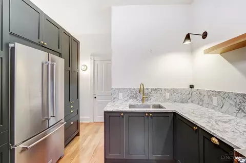 Kitchen - 715 Mcmakin Ave, Cincinnati, OH 45232 photo 3 of 6