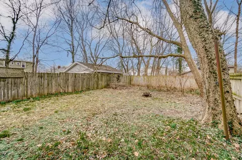 Exterior - 715 Mcmakin Ave, Cincinnati, OH 45232 photo 9 of 14