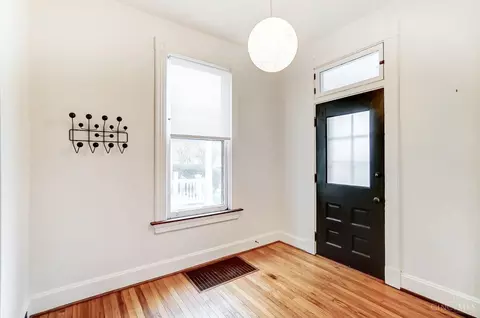 Entry Way - 715 Mcmakin Ave, Cincinnati, OH 45232 photo 1 of 3
