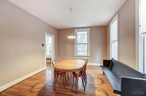 Dining - 715 Mcmakin Ave, Cincinnati, OH 45232 photo 1 of 3