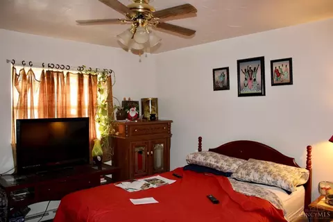 Bedroom - 2932 Ferguson, Cincinnati, OH 45238 photo 1 of 1