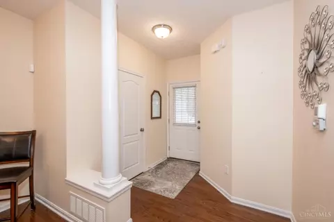 Entry Way - 1029 Lost Xing, Cincinnati, OH 45231 photo 1 of 1