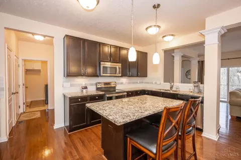 Kitchen - 1029 Lost Xing, Cincinnati, OH 45231 photo 1 of 5
