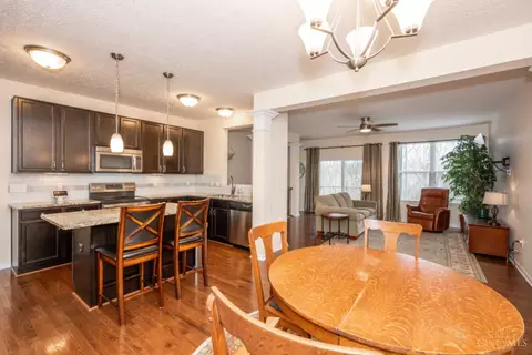 Dining - 1029 Lost Xing, Cincinnati, OH 45231 photo 1 of 2