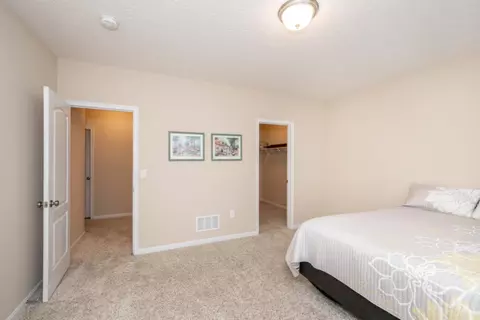Bedroom - 1029 Lost Xing, Cincinnati, OH 45231 photo 8 of 9