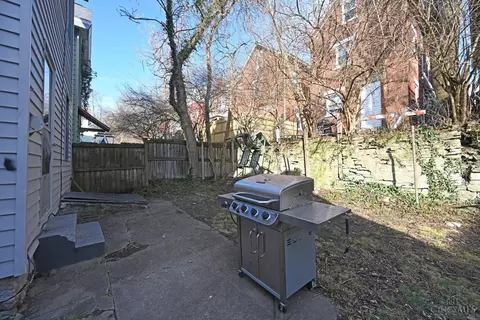 Exterior - 2346 Victor, Cincinnati, OH 45219 photo 6 of 8