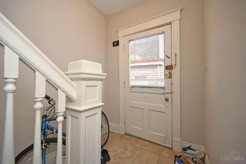 Entry Way - 2346 Victor, Cincinnati, OH 45219 photo 2 of 2