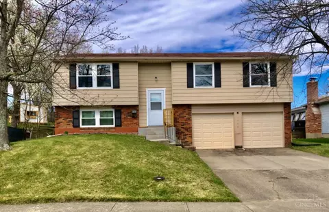 1560 Karahill Dr, Forest Park, OH 45240