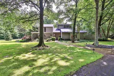 5450 Belle Meade Dr, Batavia, OH 45103