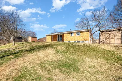 Exterior - 1619 Brightview Dr, Cincinnati, OH 45231 photo 6 of 7