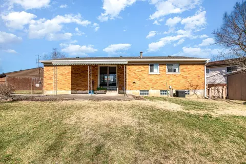 Exterior - 1619 Brightview Dr, Cincinnati, OH 45231 photo 5 of 7