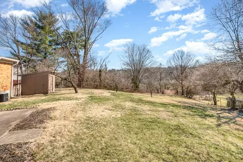 Exterior - 1619 Brightview Dr, Cincinnati, OH 45231 photo 7 of 7