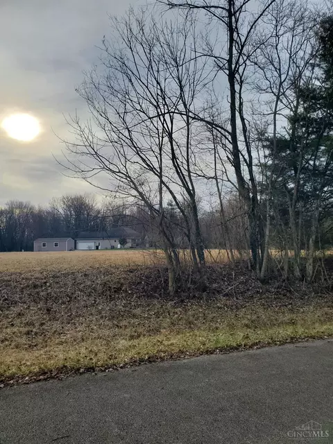 898 Running Bear Dr, Jackson Twp, OH 45171