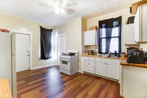 Kitchen - 8341 Anthony Wayne, Cincinnati, OH 45216 photo 1 of 5