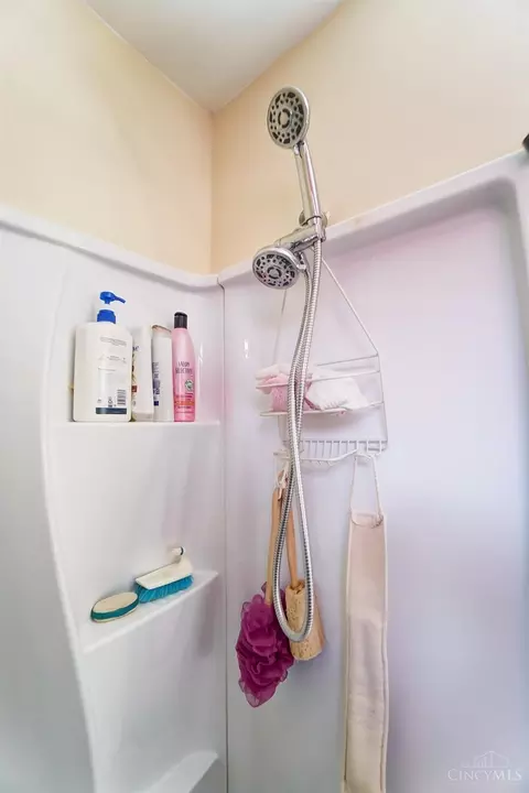Bath - 8341 Anthony Wayne, Cincinnati, OH 45216 photo 6 of 6