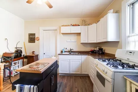 Kitchen - 8341 Anthony Wayne, Cincinnati, OH 45216 photo 4 of 5