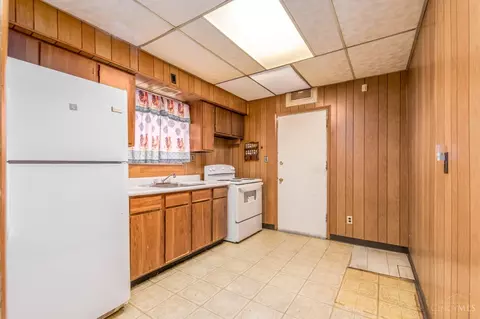Kitchen - 3512 Dury Ave, Cincinnati, OH 45229 photo 3 of 3