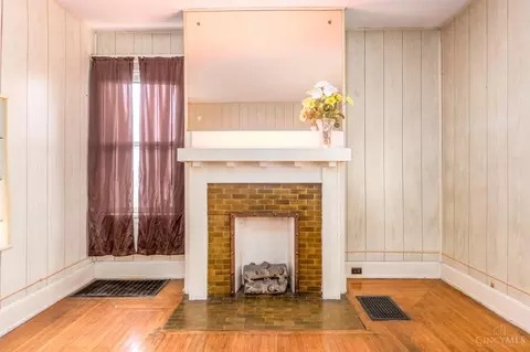 Living - 3512 Dury Ave, Cincinnati, OH 45229 photo 1 of 3