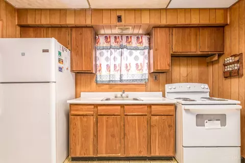 Kitchen - 3512 Dury Ave, Cincinnati, OH 45229 photo 2 of 3