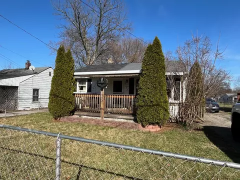 7943 Fourth St, West Chester, OH 45069