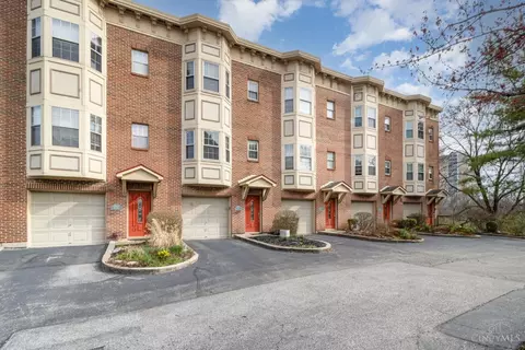 Exterior - 2622 Morrow Pl, Cincinnati, OH 45204 photo 4 of 8