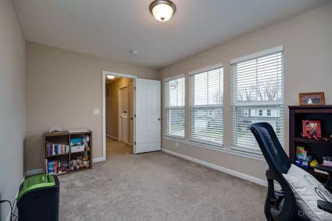 Bedroom - 1476 Eagle Blvd, Hamilton Township, OH 45039 photo 5 of 7