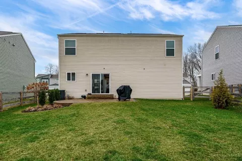 Exterior - 1476 Eagle Blvd, Hamilton Township, OH 45039 photo 9 of 11