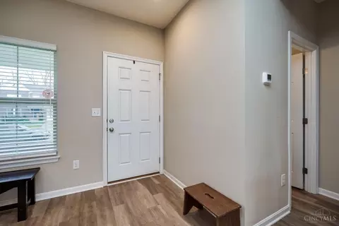 Entry Way - 1476 Eagle Blvd, Hamilton Township, OH 45039 photo 1 of 3