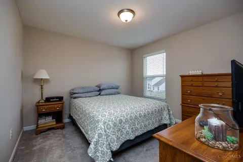Bedroom - 1476 Eagle Blvd, Hamilton Township, OH 45039 photo 6 of 7