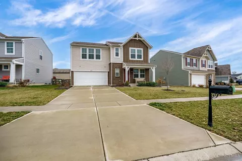 Exterior - 1476 Eagle Blvd, Hamilton Township, OH 45039 photo 4 of 11