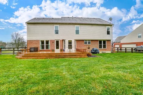 Exterior - 5018 Midfield Rd, Cincinnati, OH 45244 photo 5 of 15