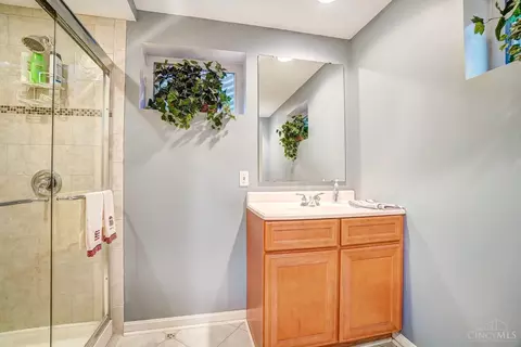 Bath - 5018 Midfield Rd, Cincinnati, OH 45244 photo 11 of 14
