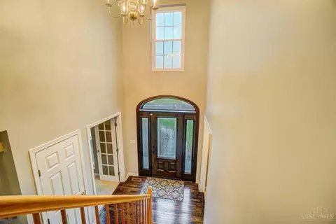 Entry Way - 5018 Midfield Rd, Cincinnati, OH 45244 photo 2 of 7