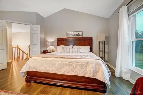 Bedroom - 5018 Midfield Rd, Cincinnati, OH 45244 photo 3 of 12