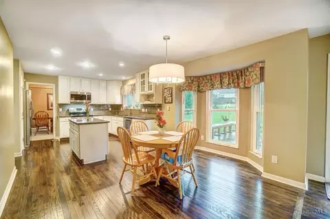 Dining - 5018 Midfield Rd, Cincinnati, OH 45244 photo 4 of 5