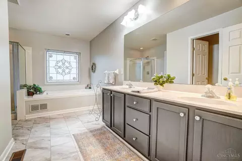 Bath - 5018 Midfield Rd, Cincinnati, OH 45244 photo 2 of 14