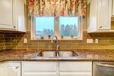 Kitchen - 5018 Midfield Rd, Cincinnati, OH 45244 photo 6 of 6