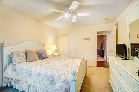 Bedroom - 5018 Midfield Rd, Cincinnati, OH 45244 photo 10 of 12