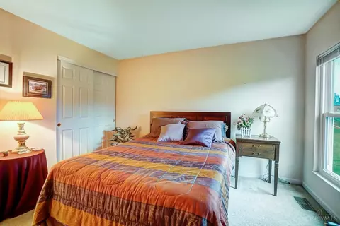 Bedroom - 5018 Midfield Rd, Cincinnati, OH 45244 photo 7 of 12