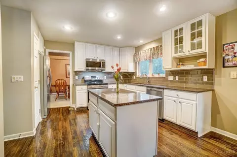 Kitchen - 5018 Midfield Rd, Cincinnati, OH 45244 photo 1 of 6